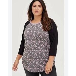 NWT Torrid Black Skull Raglan Tee Plus Size 0 (L 12)